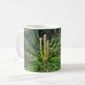Pine Needles von Kenneth Yoncich Kaffeetasse (Vorderseite Links)