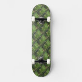Pine Needles von Kenneth Yoncich Skateboard (Vorderseite)
