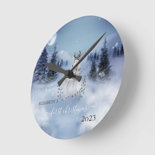 Pine Tree Fores, Deer Blue Holiday Runde Wanduhr (Winkel)