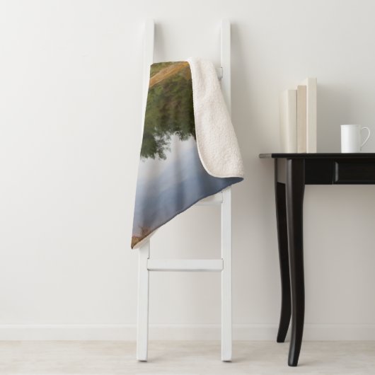 Pine Treflection Lake Sherpadecke (Beispiel)