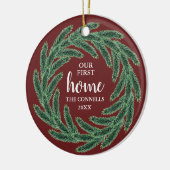 Pine Wreath Red Green Personalisiert unsere erste  Keramik Ornament (Links)