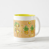 PineappleChibi Zweifarbige Tasse (VorderseiteRechts)