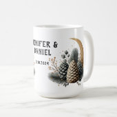 Pinecones und Crescent Moon Winter Liebe Kaffeetasse (VorderseiteRechts)