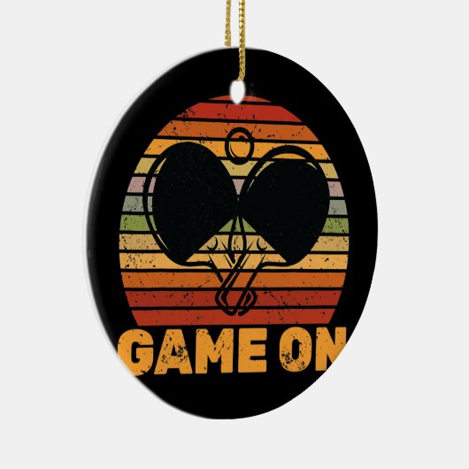 Ping Pong Spiel auf Tischtennis Varsity Player  Keramik Ornament (Rechts)