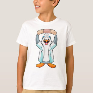 Pinguin als Arzt mit Plakat T-Shirt
