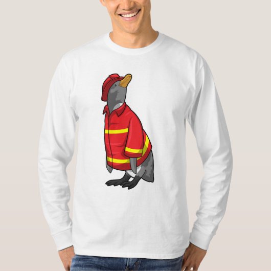 Pinguin als Feuerwehrmann mit Helmet T-Shirt (Vorderseite)