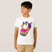 Pinguin als Friseur mit Razor T-Shirt (Vorne ganz)