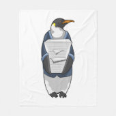 Pinguin als Sekretär mit Papierstapel Fleecedecke (Vorderseite)