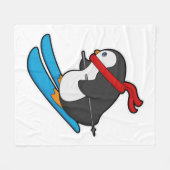 Pinguin als Skifahrer mit Ski Fleecedecke (Vorderseite (Horizontal))