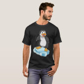 Pinguin auf Eisscholle T-Shirt (Vorne ganz)