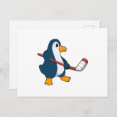 Pinguin beim Eishockey mit Eishockeyschläger Postkarte (Vorne/Hinten)
