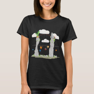 Pinguin beim Fischen mit Angelrute T-Shirt