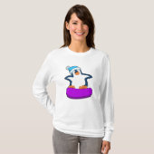 Pinguin beim Snowboarden mit Snowboard T-Shirt (Vorne ganz)