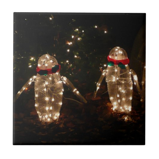 Pinguin-Feiertags-Lichterdisplay Fliese (Vorderseite)