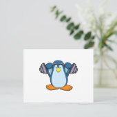 Pinguin in Bodybuilding mit Dumbells Postkarte (Stehend Vorderseite)