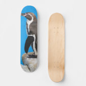 Pinguin in Harewood Park Skateboard (Vorderseite)