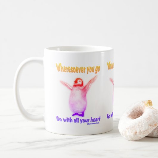 Pinguin inspirierendes Glück Konfuzius Zitat Kaffeetasse (Mit Donut)