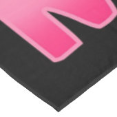 Pinguin-Mama | Geschenk für die eigentümerische Pi Tischdecke (Schrägansicht)