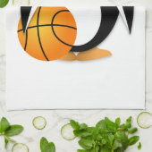 Pinguin mit Basketball Handtuch (Gefaltet)