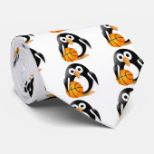 Pinguin mit Basketball Krawatte (Gerollt)