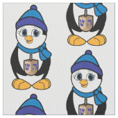 Pinguin mit Dreidel bei Chanukka Stoff (Nahaufnahme)