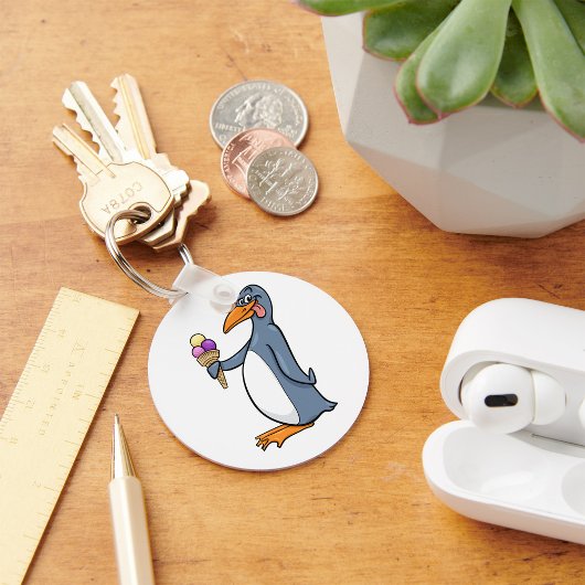 Pinguin mit Eiscreme-Schlüsselanhänger Schlüsselanhänger