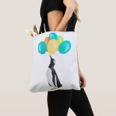 Pinguin mit farbenfrohen Balloons Tasche (Von Nahem)