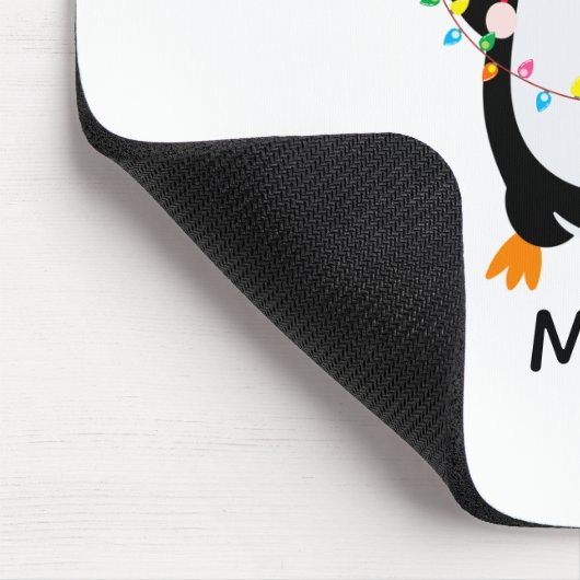 Pinguin mit Weihnachtsbeleuchtung Mousepad (Ecke)