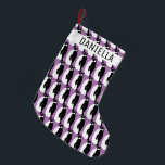 Pinguin Muster Lila Schwarz-weiß Kleiner Weihnachtsstrumpf<br><div class="desc">Hoffe,  dass dir dieses Ferienhaus gefällt. Passen Sie es mit einem Namen oder Initialen an,  wenn Sie möchten. Karo in meinem Shop für mehr passende Artikel und andere Urlaubsmuster. Danke für den Einkauf mit mir!</div>