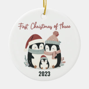 Pinguin Paradies: Erste Weihnachten von Drei Pingu Keramik Ornament