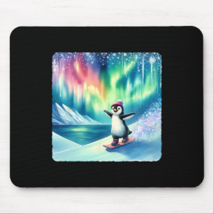 Pinguin Snowboarden unter der farbenfrohen Aurora Mousepad