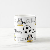 Pinguin Soccer Ball Fun Tasse (Mittel)