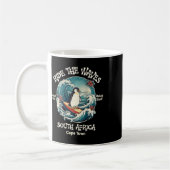 Pinguin surft Wellen Südafrika Cape Cod Surft  Kaffeetasse (Links)