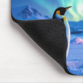 Pinguin unter dem Nordlicht Mousepad (Ecke)
