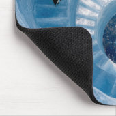 Pinguine auf einer spiralförmigen Eisbergtreppe Mousepad (Ecke)