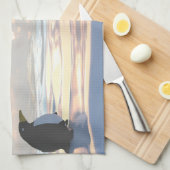 Pinguine, die auf einer Eisscholle abkühlen Geschirrtuch (Viertel Falte)