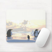 Pinguine, die auf einer Eisscholle abkühlen Mousepad (Mit Mouse)