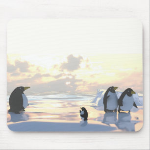 Pinguine, die auf einer Eisscholle abkühlen Mousepad
