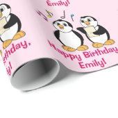 Pinguine, die den alles- Gute zum Geburtstagnamen Geschenkpapier (Rolleneckpunkt)