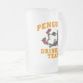 Pinguine, die Team 16oz trinken. Mattierte Tasse (VorderseiteRechts)