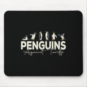 Pinguine gegen Zölle Lustiges Tier Retro Widerstan Mousepad