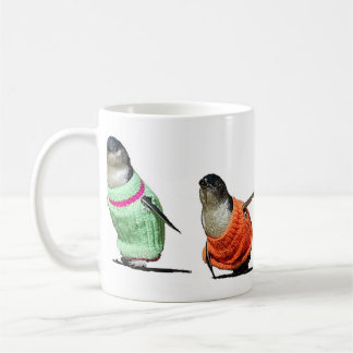 Pinguine in den Strickjacken Kaffeetasse