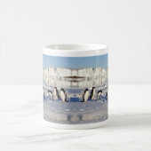 Pinguine in der Schnee-Tasse Kaffeetasse (Mittel)