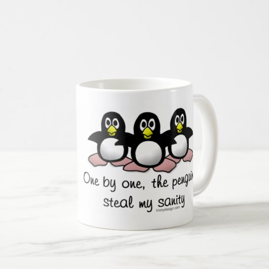 Pinguine stehlen meine Vernunft Kaffeetasse (VorderseiteRechts)
