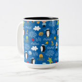 Pinguine und Seeleute Zweifarbige Tasse (Vorderseite Links)