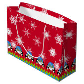 Pinguine und Snowglobs, Weihnachtsgeschenktasche Große Geschenktüte (Rückseite Schrägansicht)