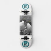 Pinguinfarbexplosion Skateboard (Vorderseite)