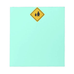 Pinguinstraßenschild Notizblock
