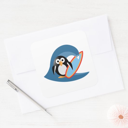 Pinguinsurfer Quadratischer Aufkleber (Umschlag)