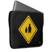 PinguinVerkehrsschild Laptopschutzhülle (Vorne Rechts)